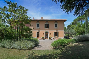Гостиница Villa Sestilia Guest House  Монтайоне